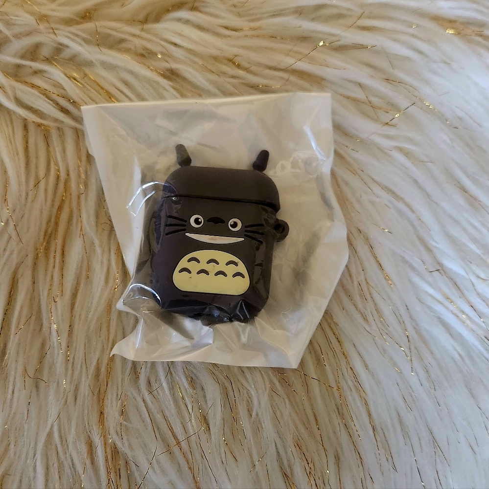 AirPods Case - Picture 2 of 5